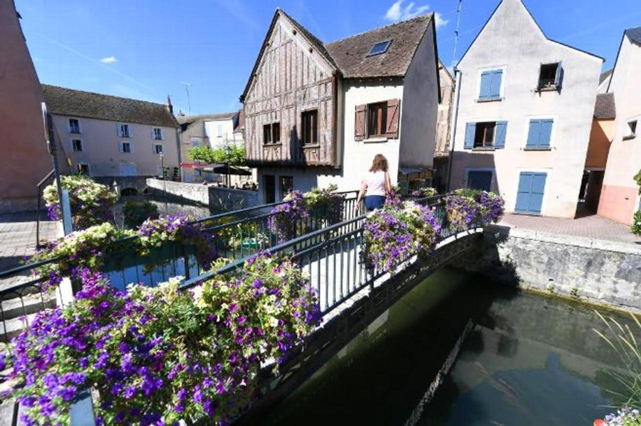 Studio Cosy A Montargis 13 M² Parking Inclus Eksteriør billede